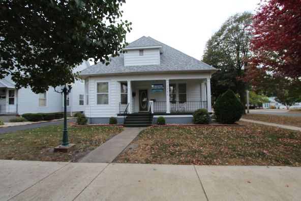 1321 Wabash Ave, Mattoon, IL 61938